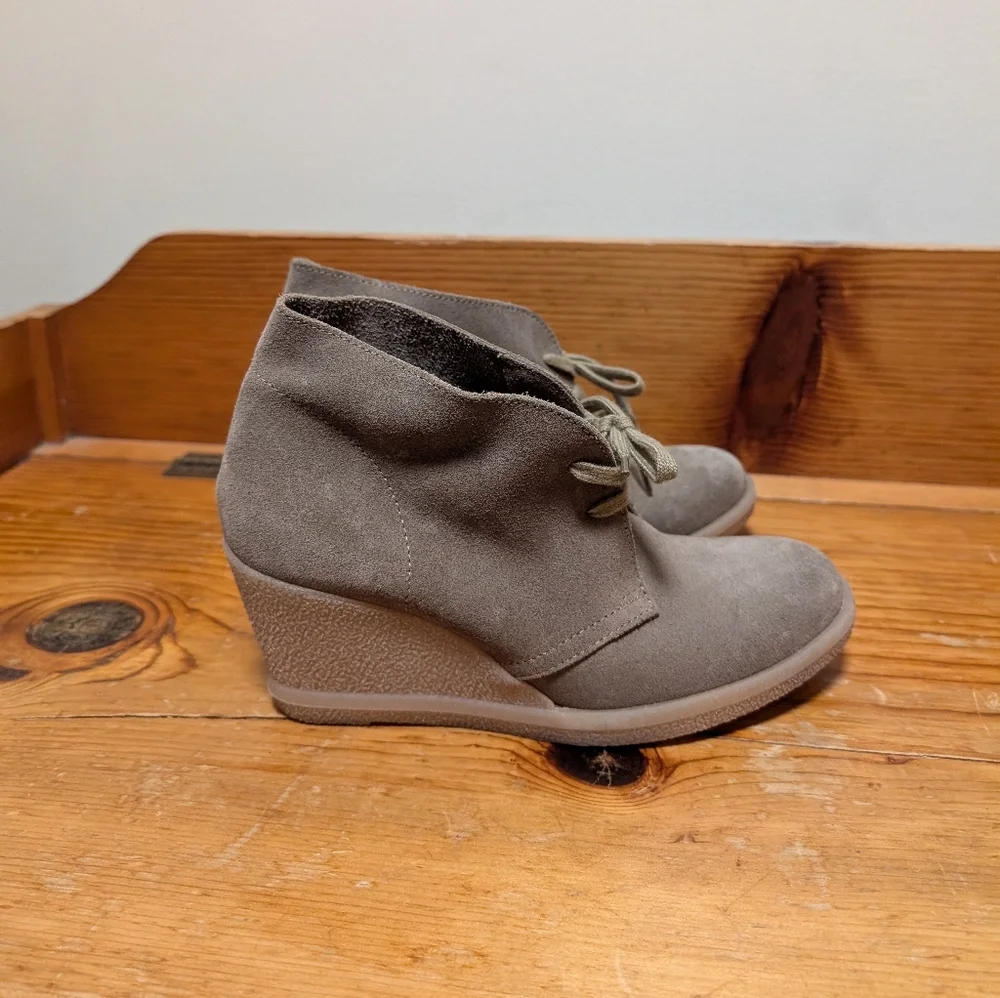 J.Crew Suede Wedge Chukka Booties Taupe Size 7 Women